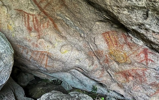 В Бразилии случайно нашли 3000-летние наскальные рисунки