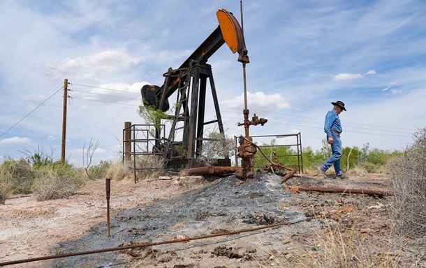 Цены на нефть завершают неделю снижением