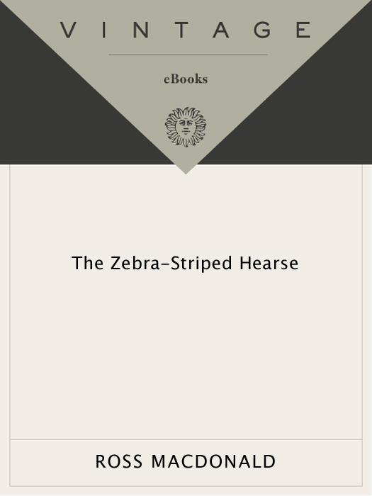 Ross Macdonald – The Zebra-Striped Hearse