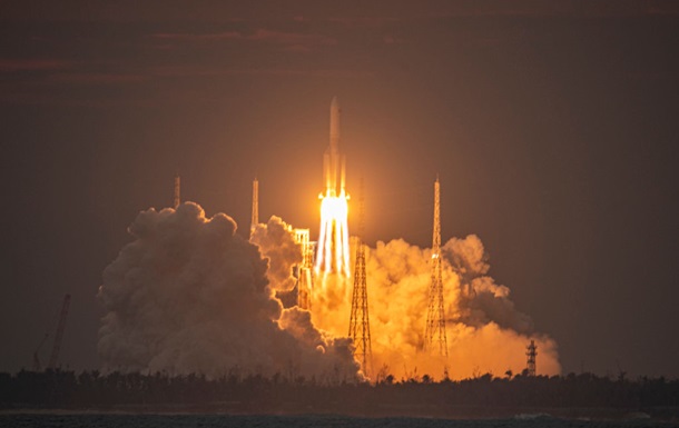 Китай вывел на орбиту новую партию спутников