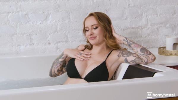 Ivy Maddox - Soaking Up The Fun  Watch XXX Online SD