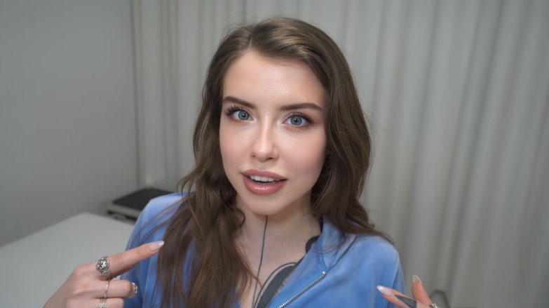 Eden Ivy - Upclose And Personal With Eden Ivy