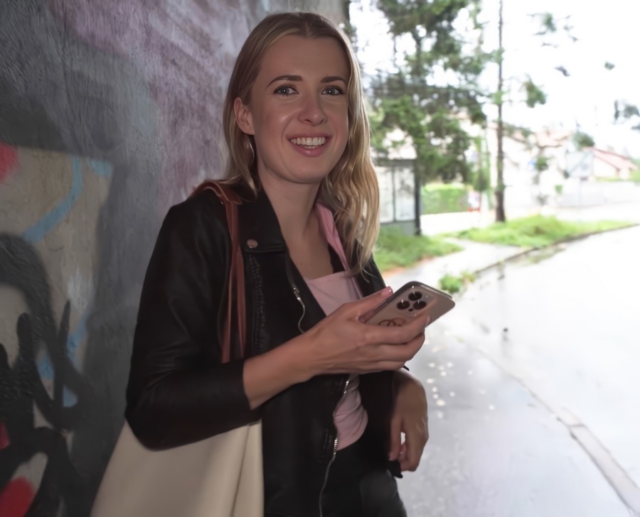 Adriana SweetBlonde Sex Under The Bridge In The Rain With A Stranger HD 720p