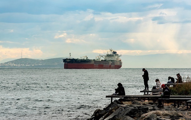 Обвал цен на нефть: Россия теряет экспортные доходы