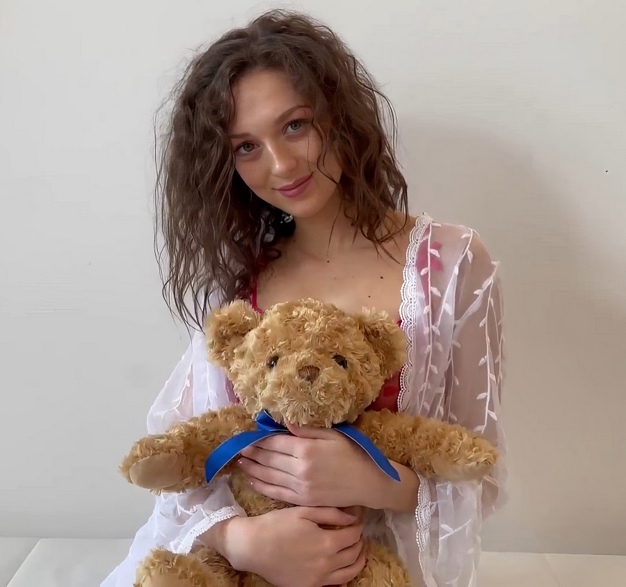 Isabella De Laa - Hard Double Penetration (FullHD/827 MB)