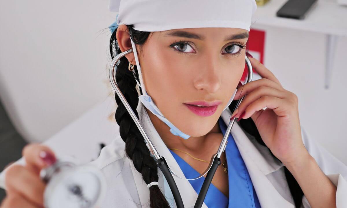 Carolina Guerrero - Nurse s Temptation: When Healing Turns Hot