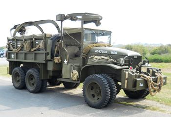 GMC CCKW 352 & Wrecker Set 7 Walk Around