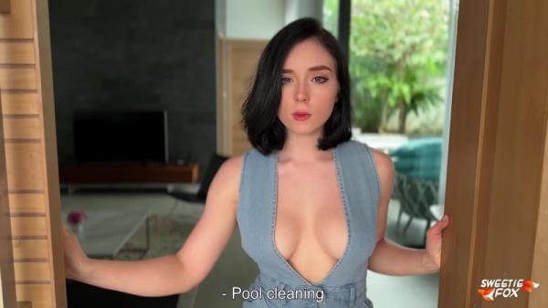 Sweetie Fox - Lonely Housewife Couldn't Resist the Temptation of Being Fucked by Sports Swimming Pool [UltraHD 4K 2160p]