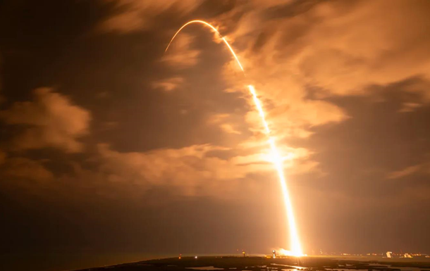 SpaceX запустила 23 спутника Starlink новой ракетой Falcon 9