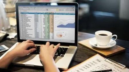 [Image: 2781f59dce93328dfb18e0efbc47d000.jpg]