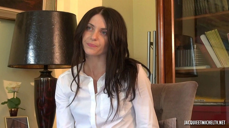 Jessica : Le joli ballet de Jessica, 27ans (JacquieEtMichelTV/Indecentes-Voisines) FullHD 1080p