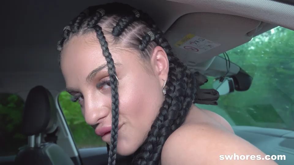 Mia Trejsi - She loves to be a street girl