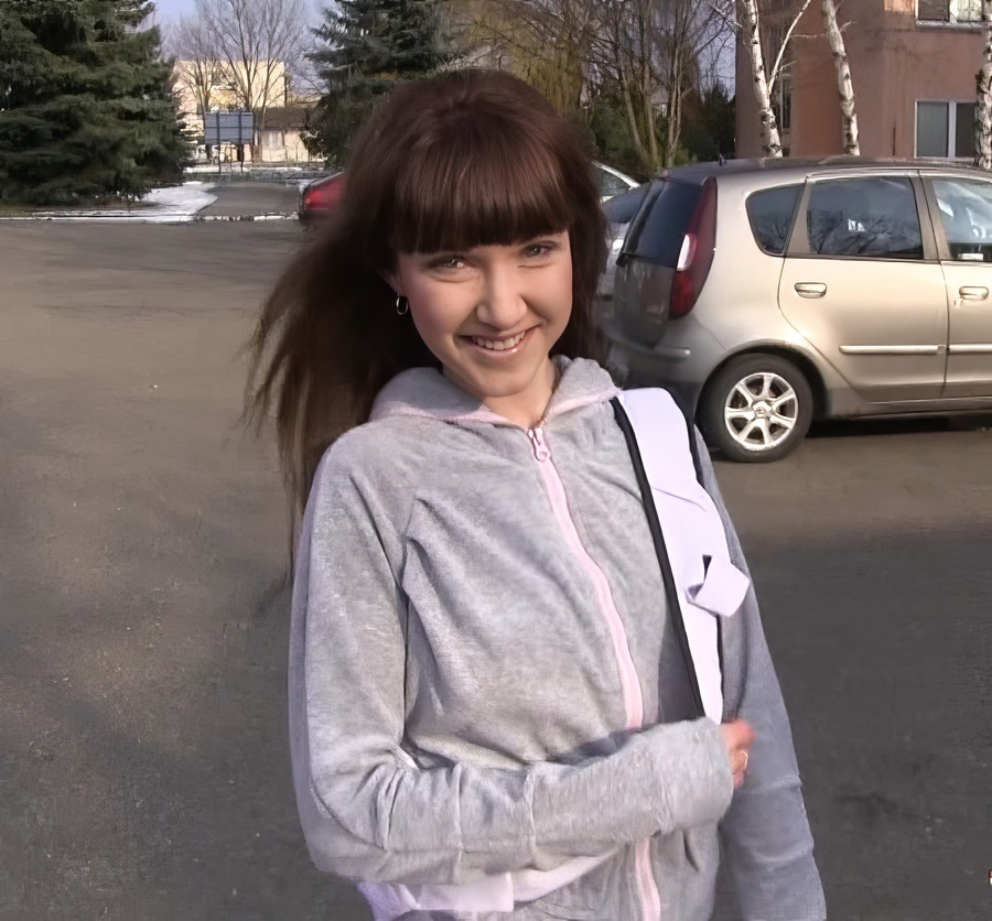 Adrianna Gold A Perky Young Student Decided To Pass An Exam Through Sex