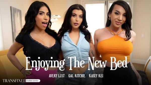 Kasey Kei, Gal Ritchie, Avery Lust - Enjoying The New Bed  Watch XXX Online UltraHD 4K