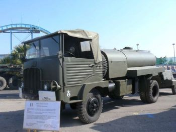 Simca F594 Cistern Walk Around