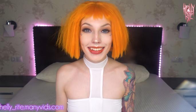 Helly Rite - Leeloo loves huge monster dildo 4K