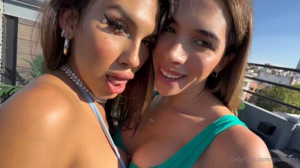 Giuli Turns, Agos - Yoga Wet and Naked [FullHD 1080p]