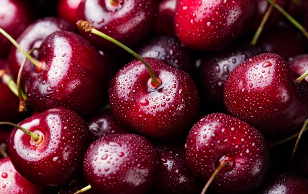 В Украине снижаются цены на черешню