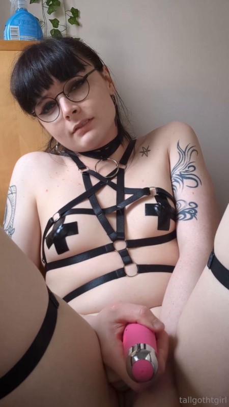 Lilychoccy, Lily Nyxx, tallgothgirl - After last night, I had a lot of fun, Why dont you have so - 720p
