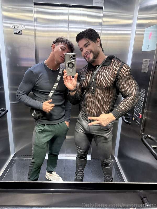 OnlyFans - Mict0ri0 Banheirao Leitada - Rico Marlon & Nickey Franca