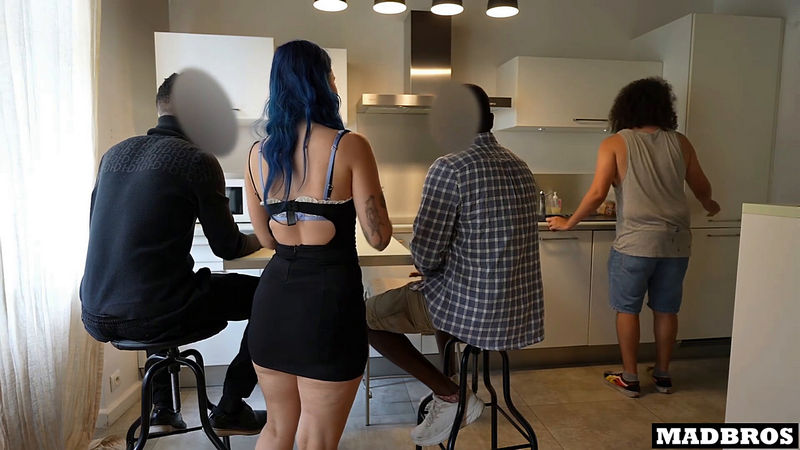 Khalamite Cheats On Her Boyfriend And Gets Fucked In Secret At Her Home While He Cooks Madbrosx (Onlyfans) FullHD 1080p