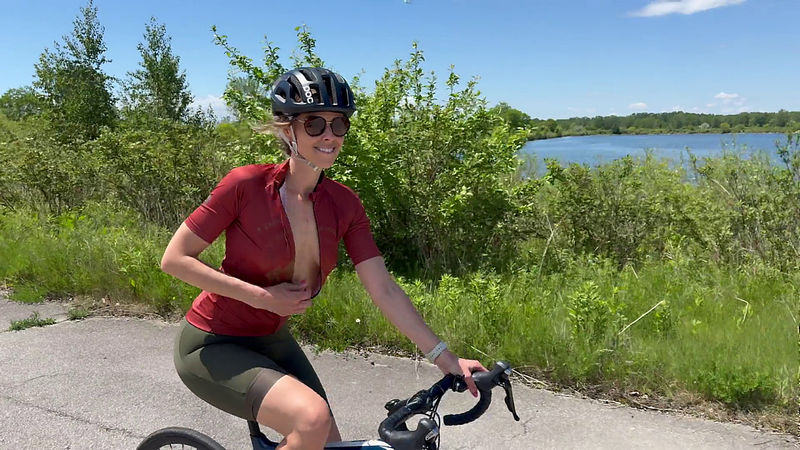 Sexy Cyclist Gives Husband a Public Blowjob Before Getting Unprotected Creampie From Lucky Hiker Serenity Cox (Onlyfans) FullHD 1080p