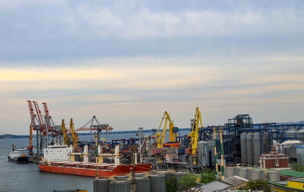 Украинские морские порты обработали 40 млн тонн грузов с начала года
