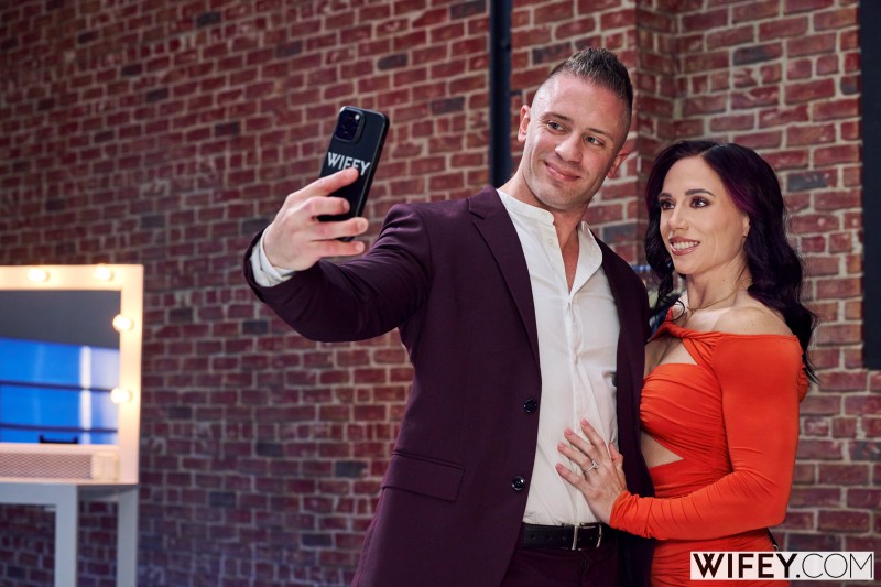 Vanessa Arizona - Vanessa And Cody - Fit Hotwife Gets Ultimate BBC Experience