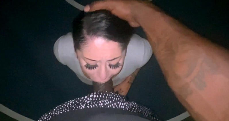 Yvonna Carlo, Louie Smalls - Outdoor night blowjob