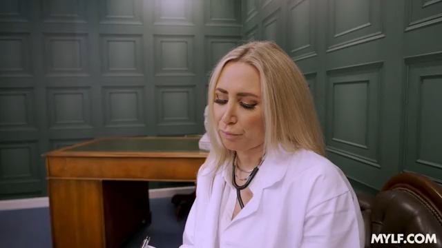 Karlie Simon - The Doctor Will Suck Your Cum Now