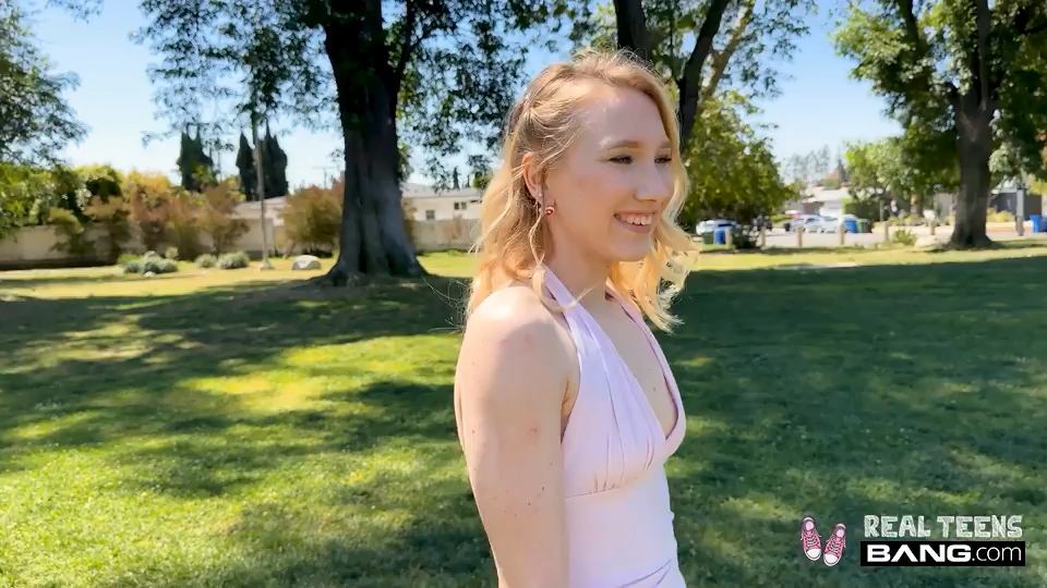 McKenna Lynn - Newbie McKenna Lynn Gets Tested Out