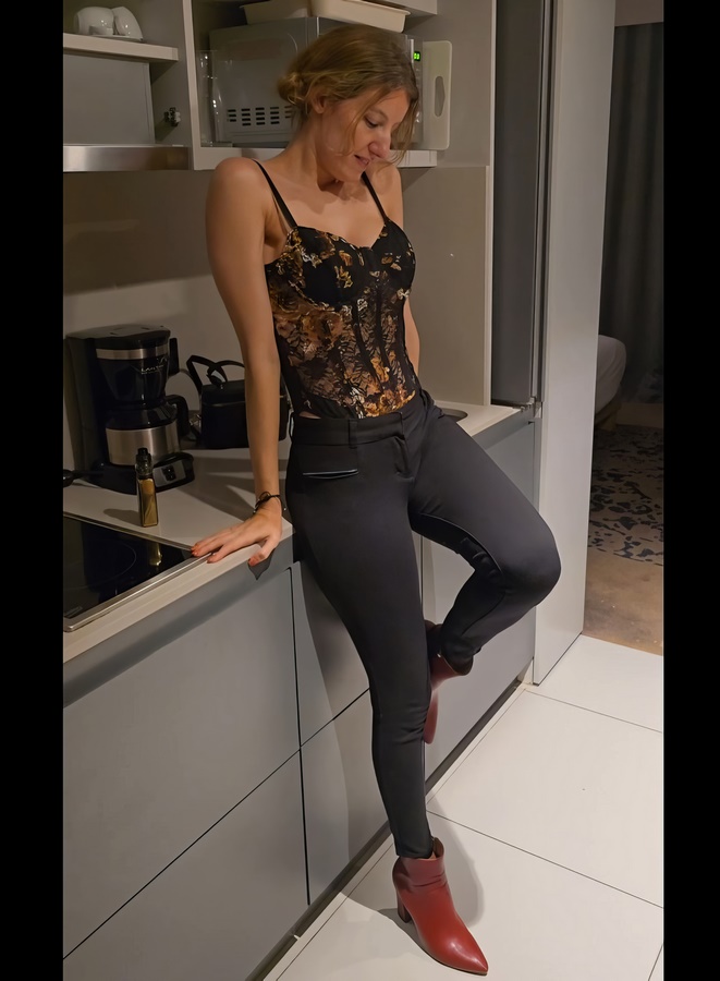 Luxymin - Sex With A Beautiful Girlfriend In The Evening After Work