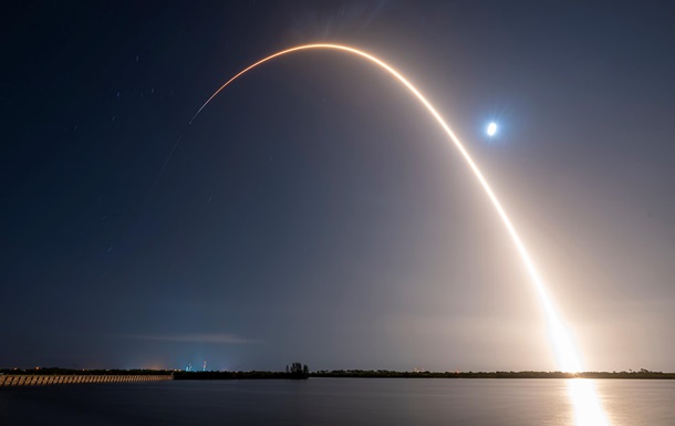SpaceX вывела на орбиту спутники конкурента Starlink