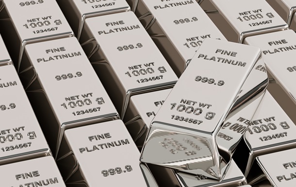 Платина обновила ценовой рекорд с 2014 года