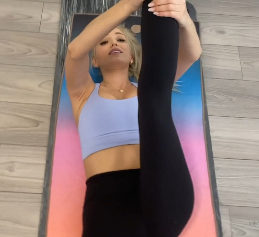      Gwen Gwiz  