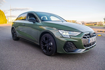 Audi A3 Sportback 35 TFSI (2025) Walk Around