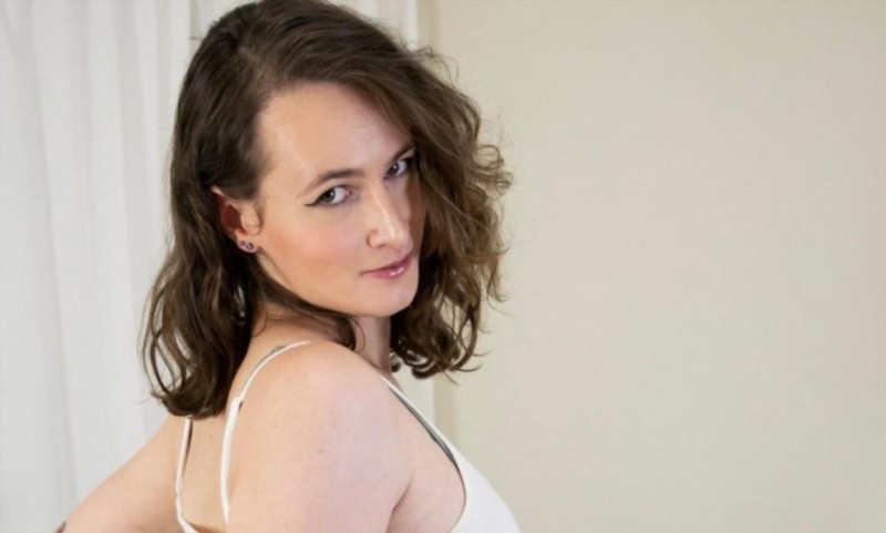 Penny Peacock- Penny Peacock Gets Naughty  - [326.9 MB]
