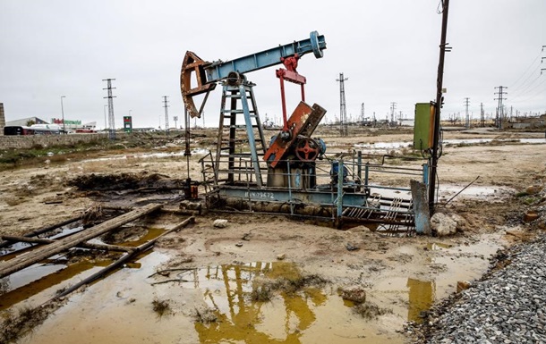 Цена нефти из Азербайджана резко упала из-за обнаруженных опасных примесей