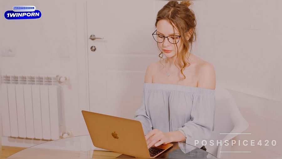Hot Boss Alexa Poshspicy Changes Her Anger To Mercy And Asks To Fuck Her Wet Hole Alexa Poshspicy (Onlyfans) FullHD 1080p