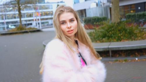 Xenia Virgin - Her first porn