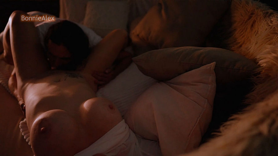 Romantic Couple Making Love Under The Moon Bonniealex (Onlyfans) FullHD 1080p