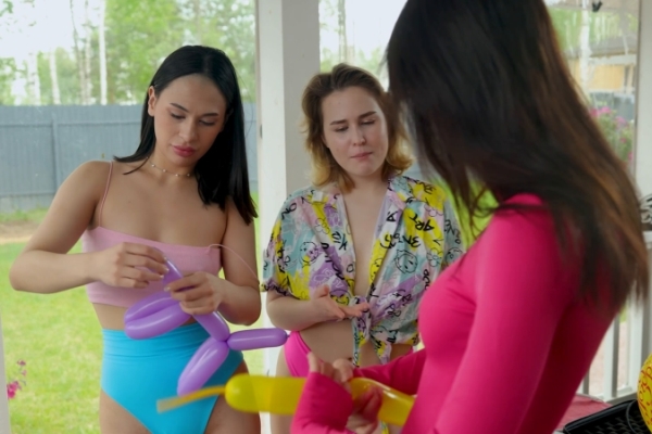 Iris Murai, Ashly Rabbit & Roxy Muray - Come Party with Us - Part 1