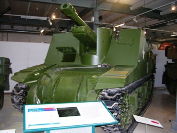 Self-propelled 25pdr Sexton Walk Around
