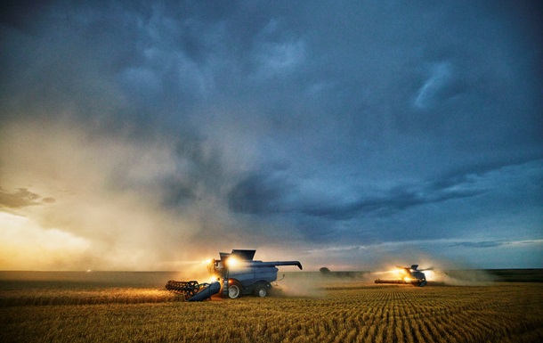 В Украине обмолочена половина посеянных площадей ранних зерновых культур