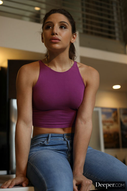 Abella Danger Sun Lit  Untangling (TrenchcoatX) FullHD 1080p