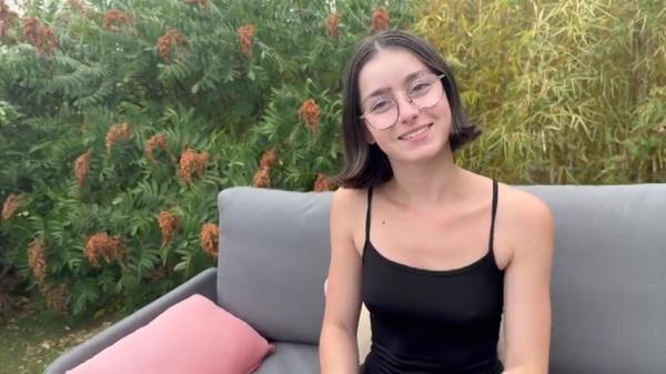 Penelope - 19, gives the best of herself [SD 480p]