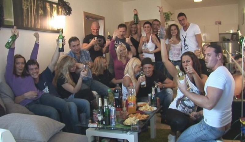- CZECH HOME ORGY 2  - [1.69 GB]