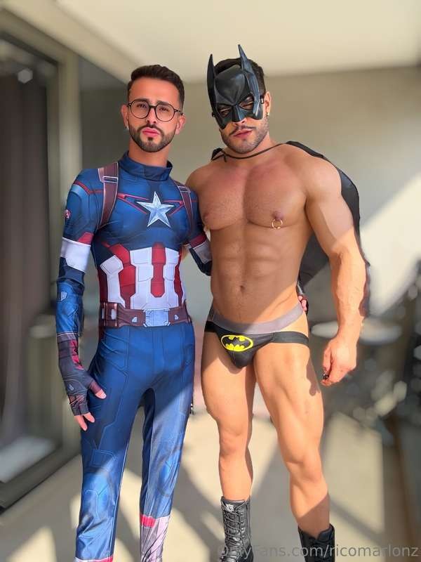 OnlyFans - Rico Marlon & Safalu - Batman X Capitao America