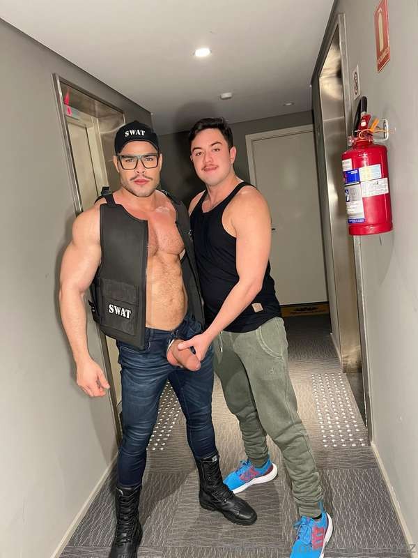 OnlyFans - Rico Marlon & Diego Guerreiro Pass - Policial