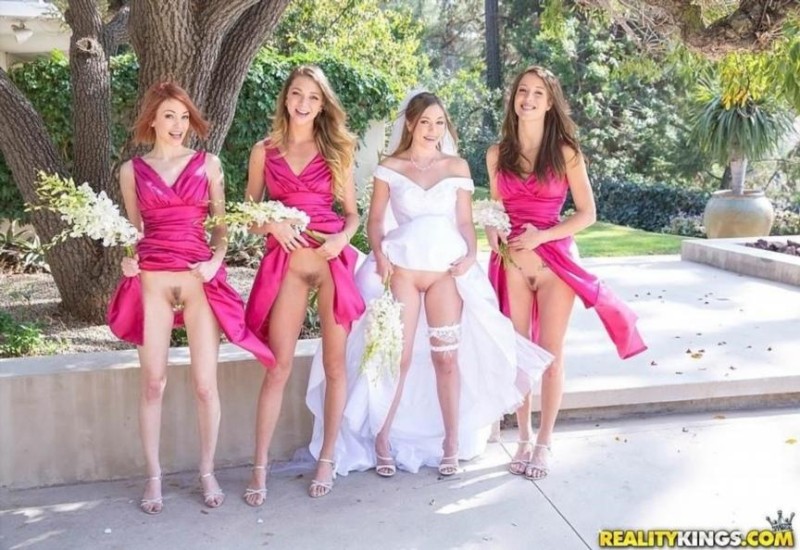 Bree Daniels, Jessi Andrews, Malena Morgan, Mia Bliss- Ass Galore  - [2.73 GB]